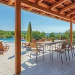 Holiday home In With Wifi *